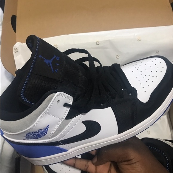 Jordan 1s mid se - Picture 2 of 4